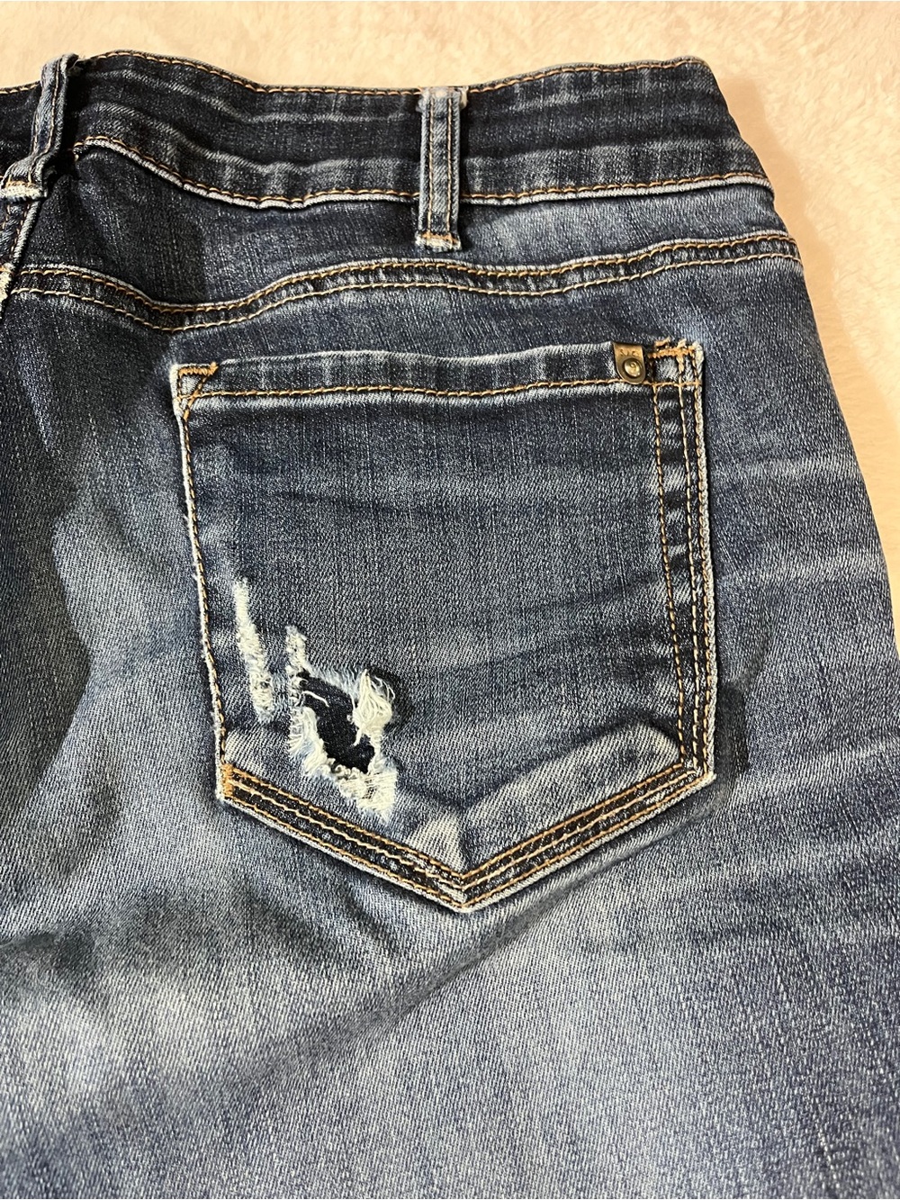 Silver Jeans Women's Dark Blue Flare Jeans - Picture 8 of 9